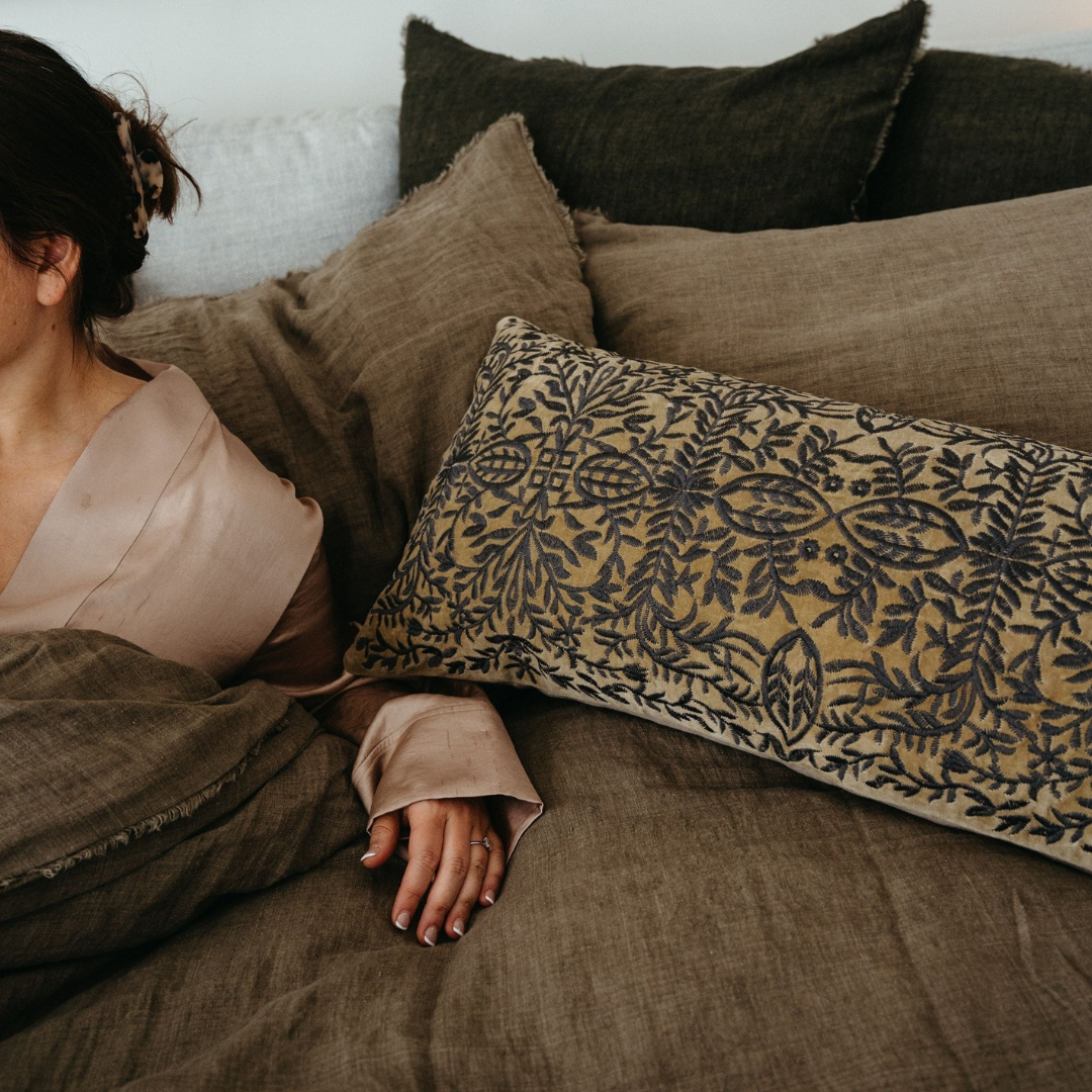 Christopher Collection Orchard Pillow - Thumbnail 3