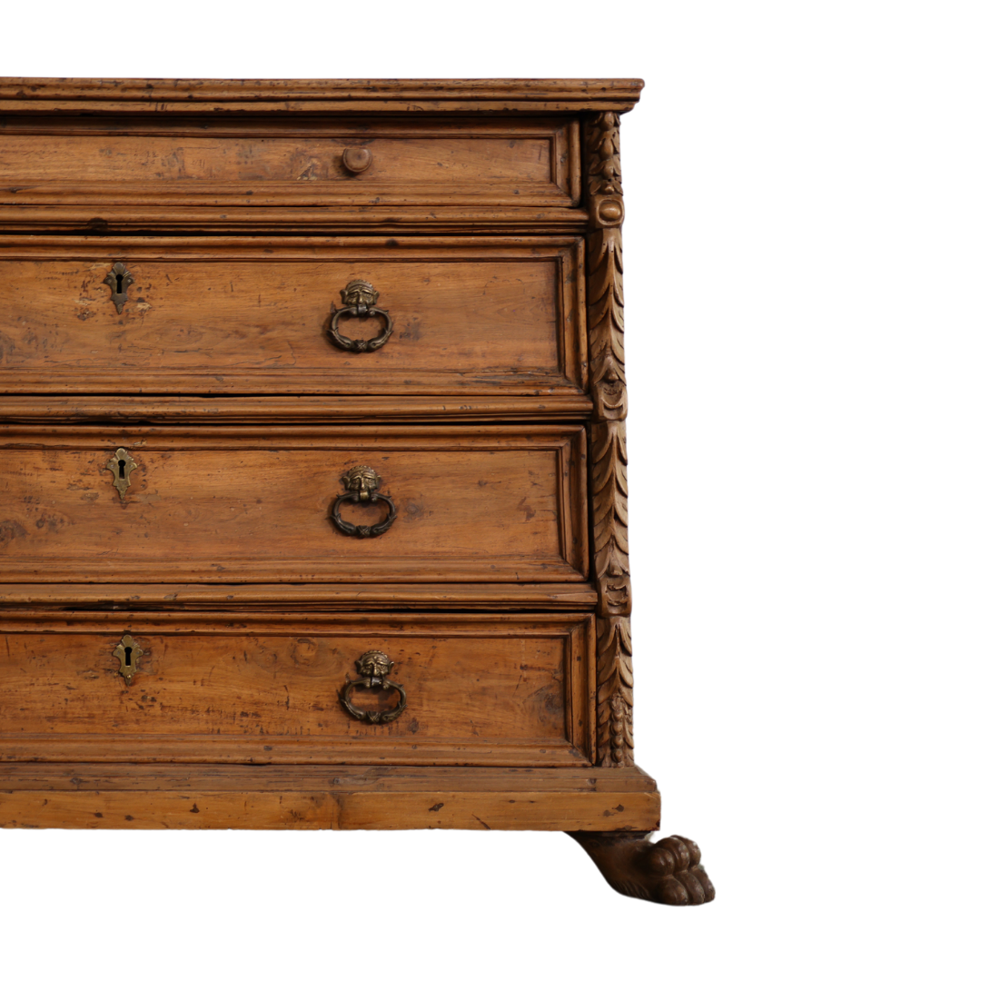 18th Century Carved Footed Chest - Thumbnail 5