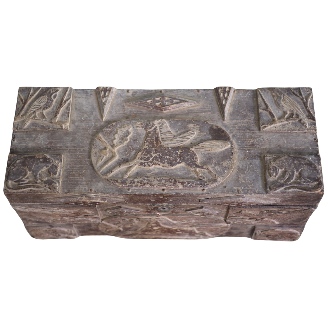 18th Century French Handcarved Small Chest - Thumbnail 4