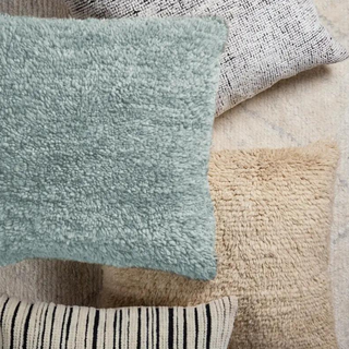 Montane Jardine White Pillow
