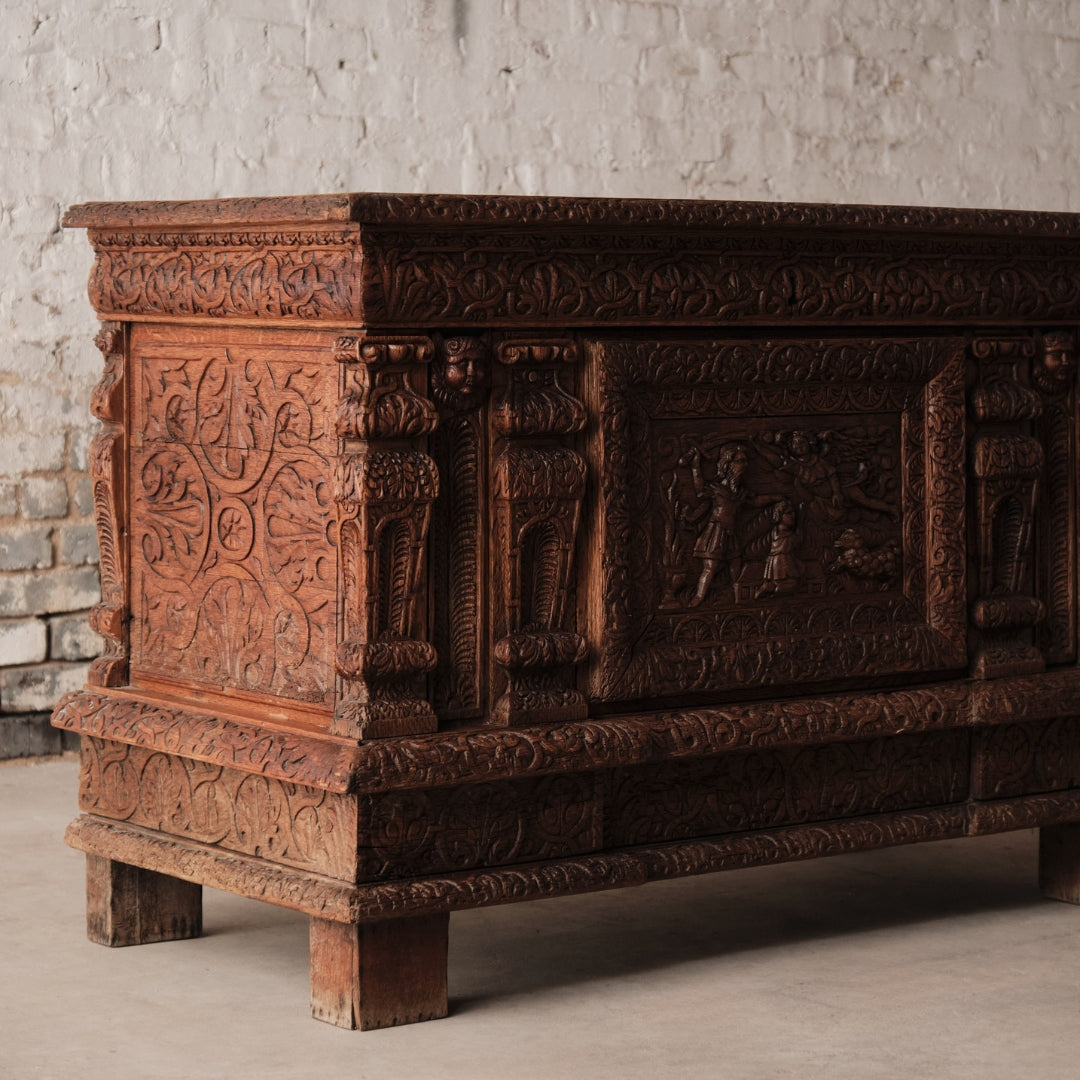 18th Century French Carved Wooden Monastery Chest - Thumbnail 4