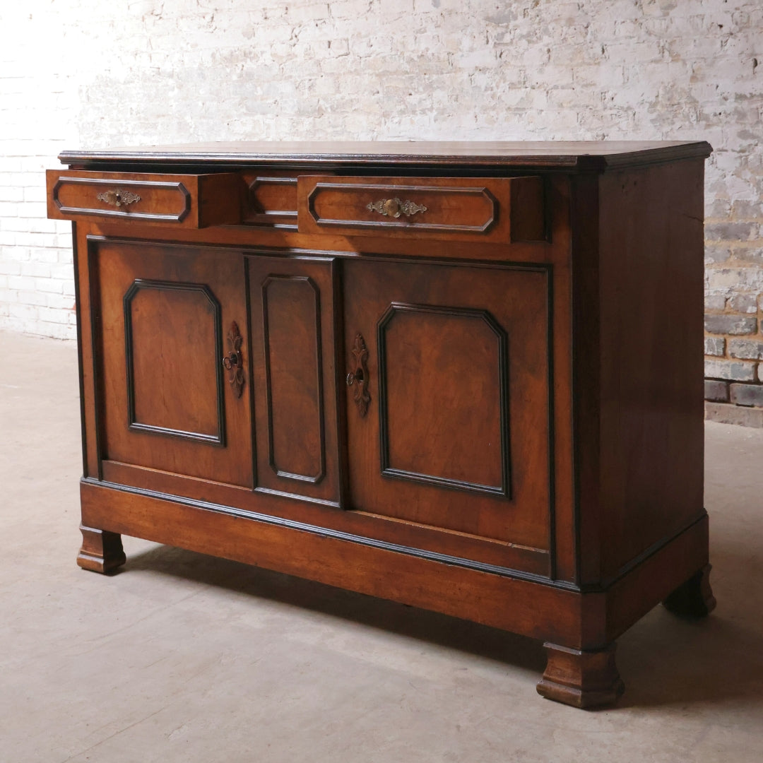 19th Century Parisian Walnut Buffet - Thumbnail 3
