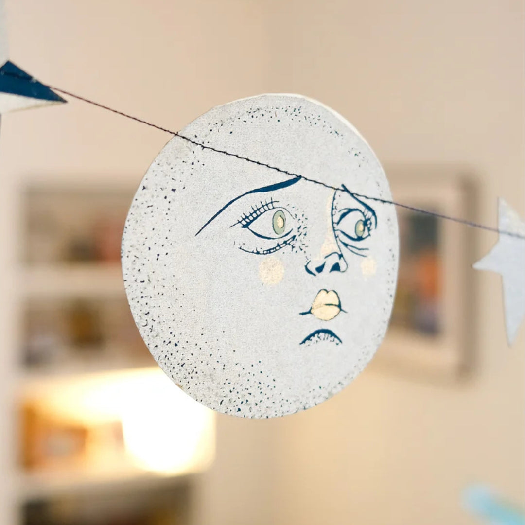 Man on the Moon Garland - Thumbnail 3