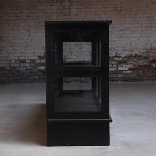 Saint German Metal Vitrine
