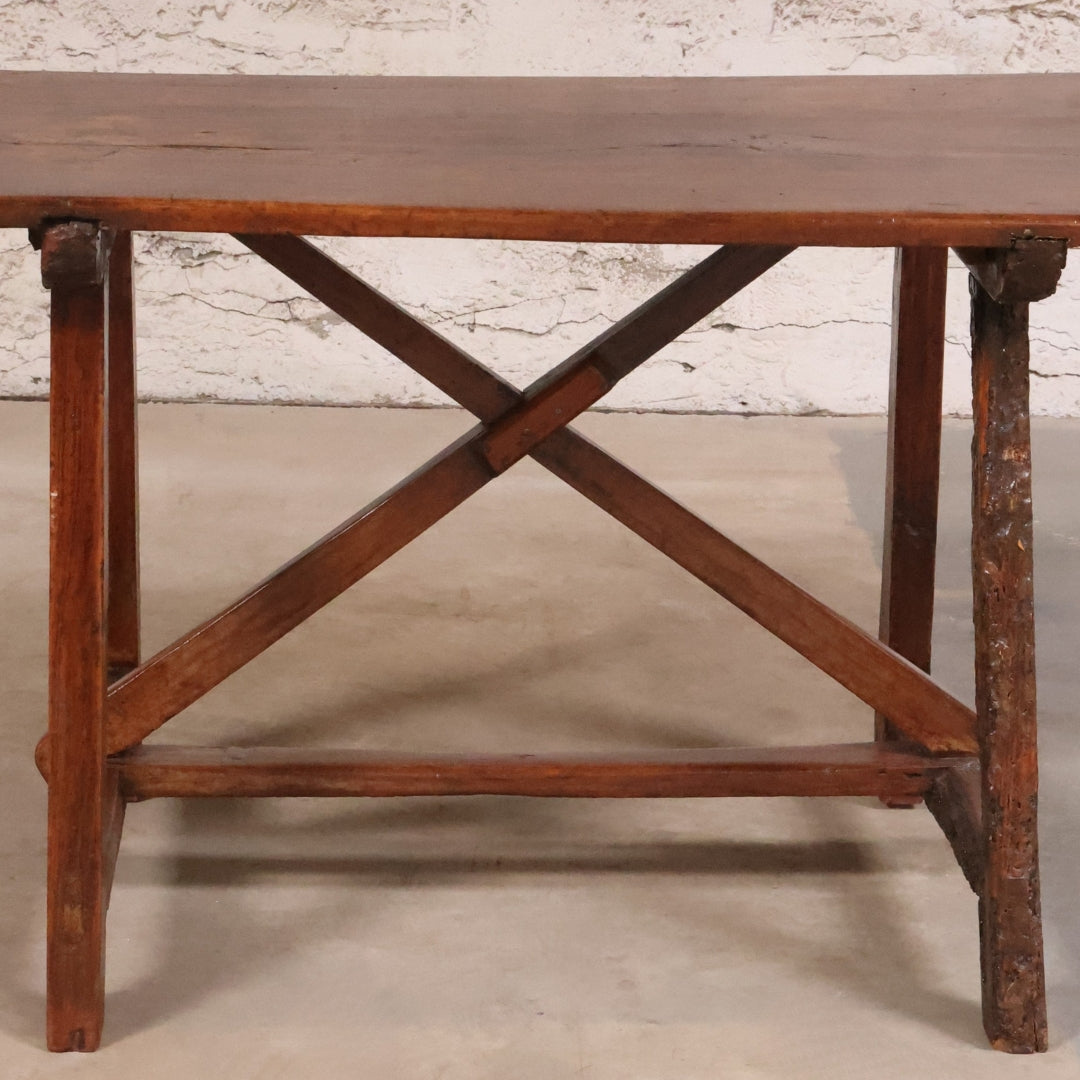 18th Century Small Spanish Walnut Table - Thumbnail 3
