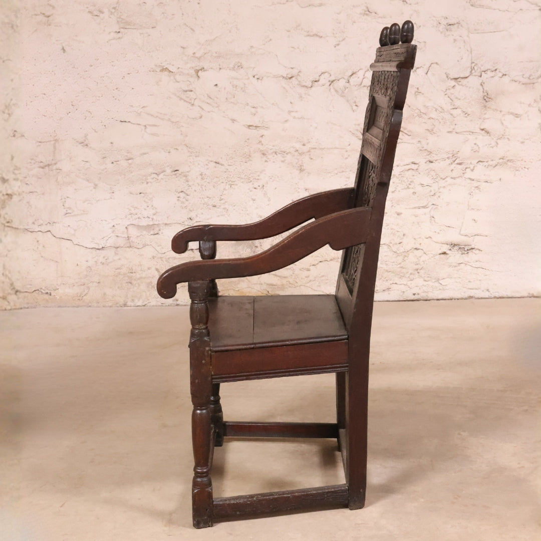 17th Century English Oak Gothic Carved Chair - Thumbnail 3