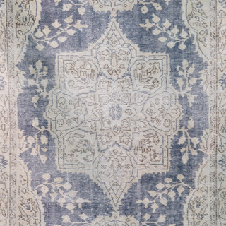 Vintage Rug (3.1 x 6.9)
