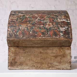 18th Century Handpainted French Wedding Box
