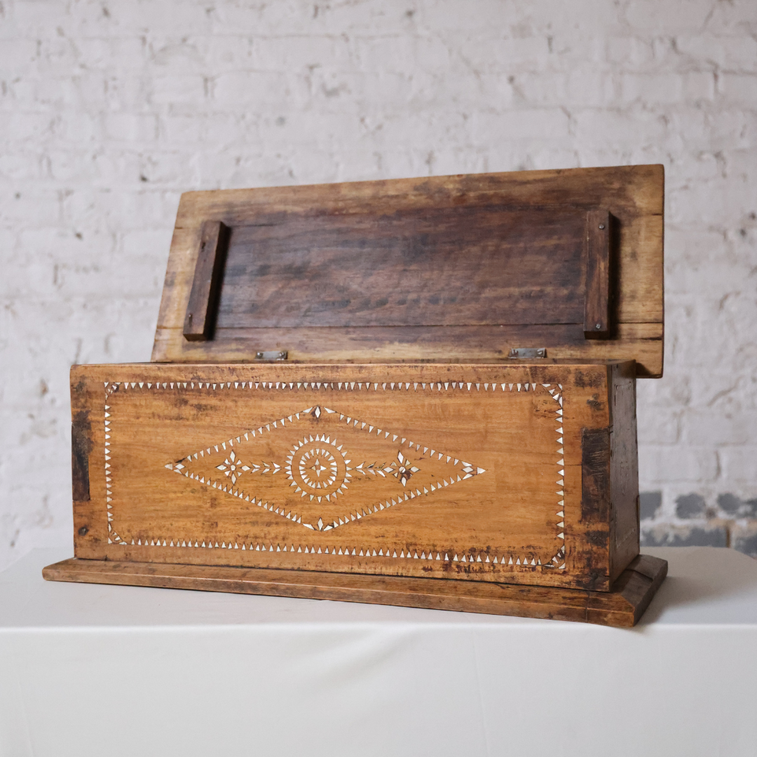 Christopher Collection Bone Inlaid Box - Thumbnail 5