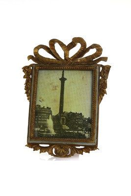 Bow and Garland Frame