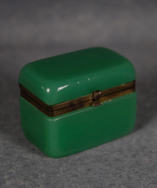 ROU Opaline Box, Dark Green, (Circa 1950)